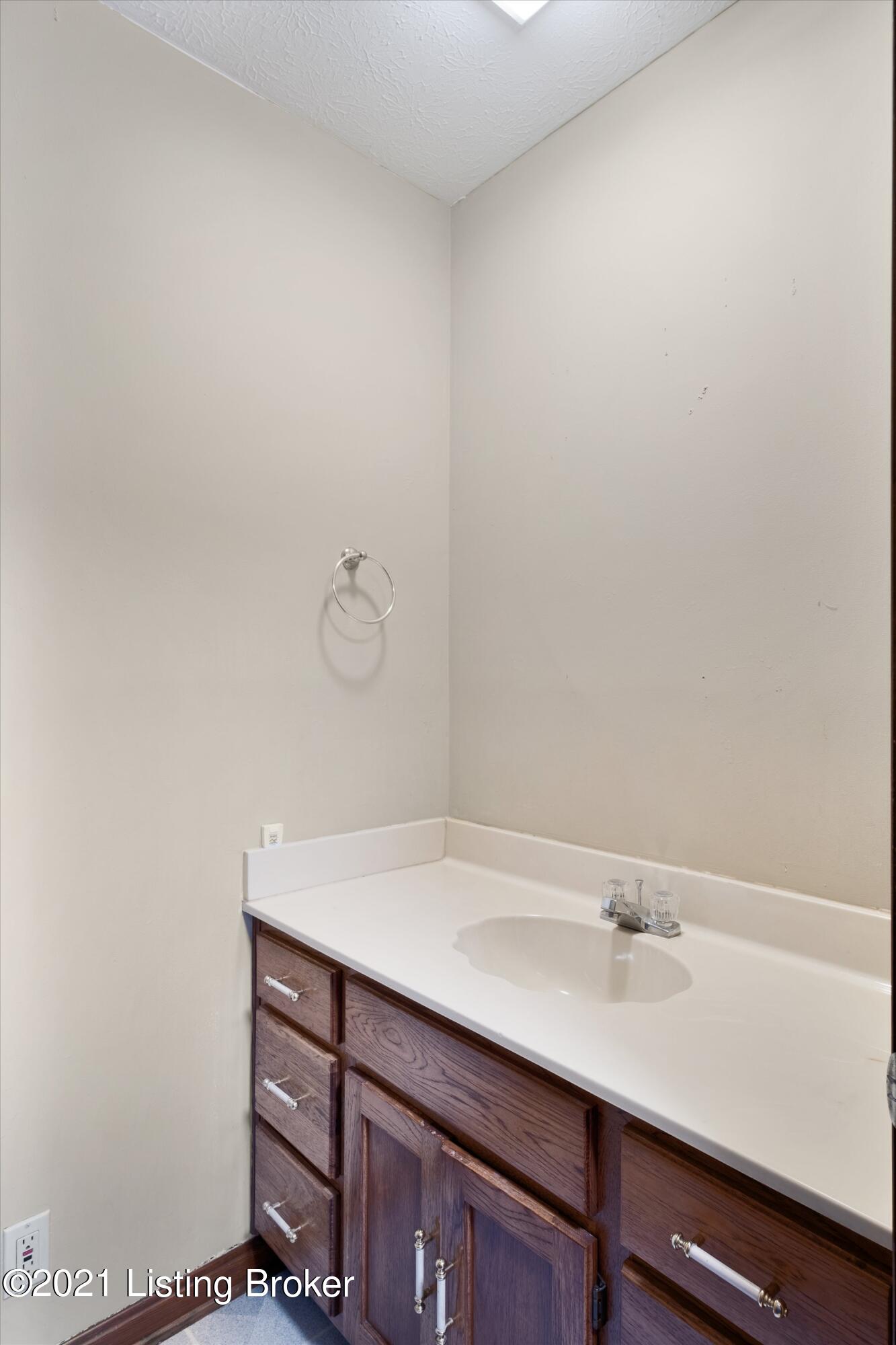 4209 Fox Ridge Road Crestwood, KY 40014 - Photo 29 of 37 26-1XT2526