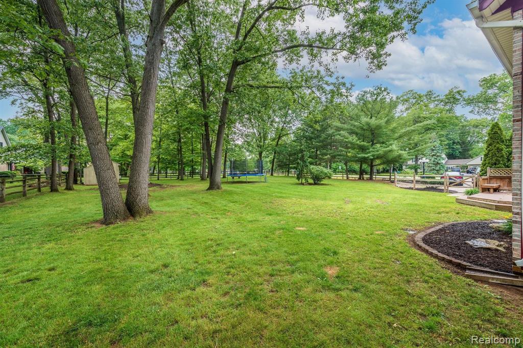 6571 Clover Road Lambertville, MI 48144 - Photo 30 of 35 Gallery Image 30
