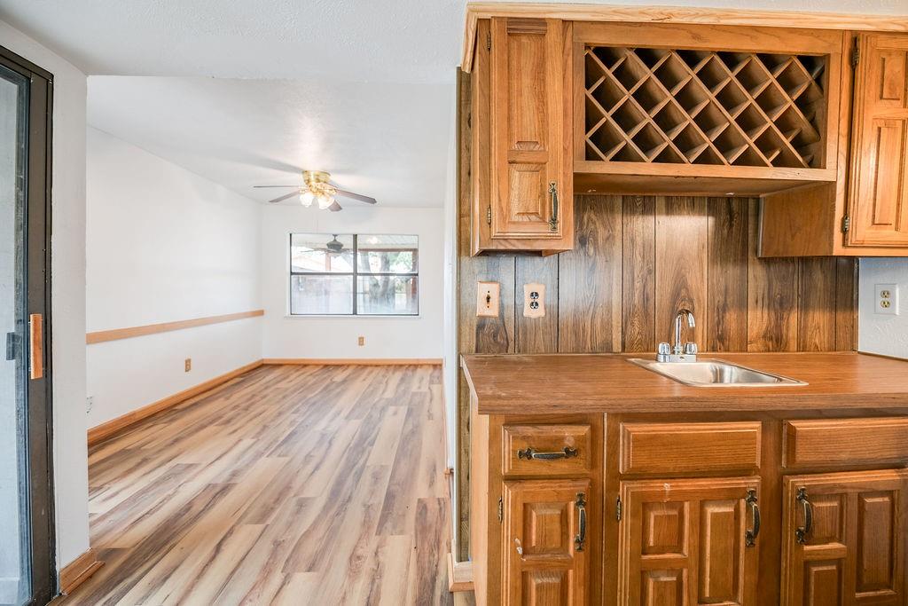 5229 Pruitt Drive The Colony, TX 75056 - Photo 10 of 33