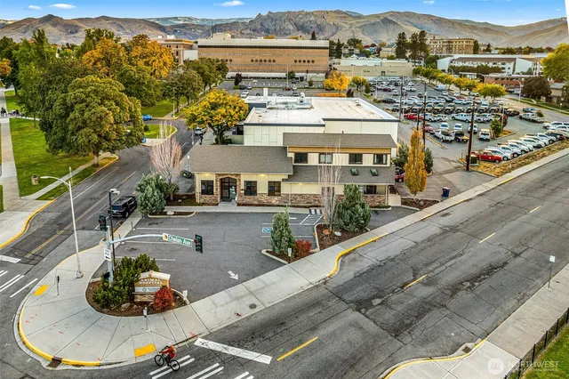 $6,130 | 10 North Chelan Avenue, Wenatchee, WA 98801