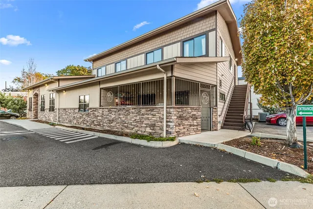 $6,130 | 10 North Chelan Avenue, Wenatchee, WA 98801