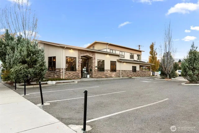 $6,130 | 10 North Chelan Avenue, Wenatchee, WA 98801