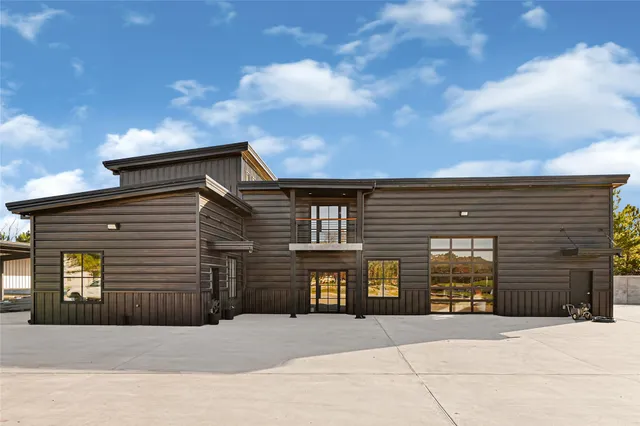 $7,900,000 | 28811 Riley Road, Waller, TX 77484