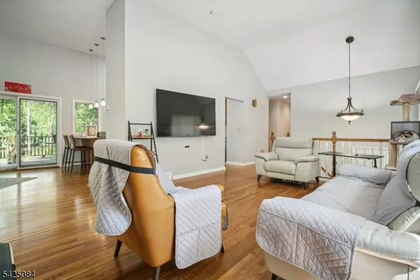 $5,600 | 195 Chaucer Drive, Berkeley Heights, NJ 07922