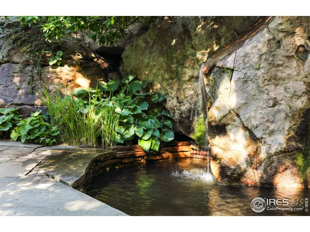 a view of outdoor space yard and patio