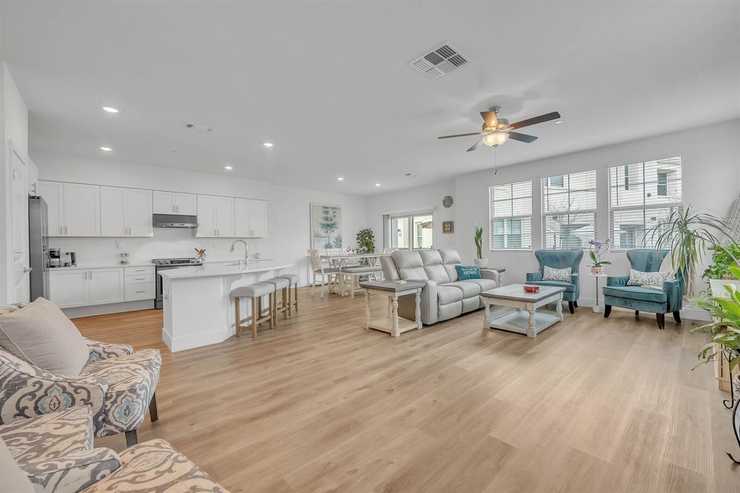 5301 East Commerce Way Unit 30102  