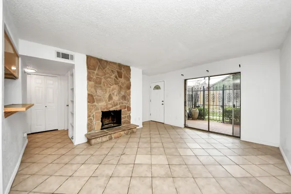 $86,000 | 17331 Red Oak Drive, Unit 55, Houston, TX 77090