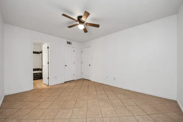 $86,000 | 17331 Red Oak Drive, Unit 55, Houston, TX 77090