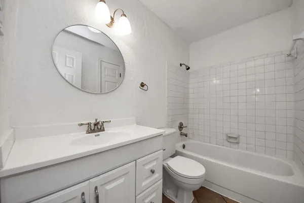 $86,000 | 17331 Red Oak Drive, Unit 55, Houston, TX 77090