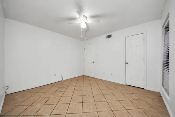 $86,000 | 17331 Red Oak Drive, Unit 55, Houston, TX 77090