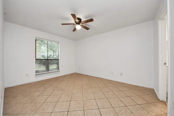 $86,000 | 17331 Red Oak Drive, Unit 55, Houston, TX 77090