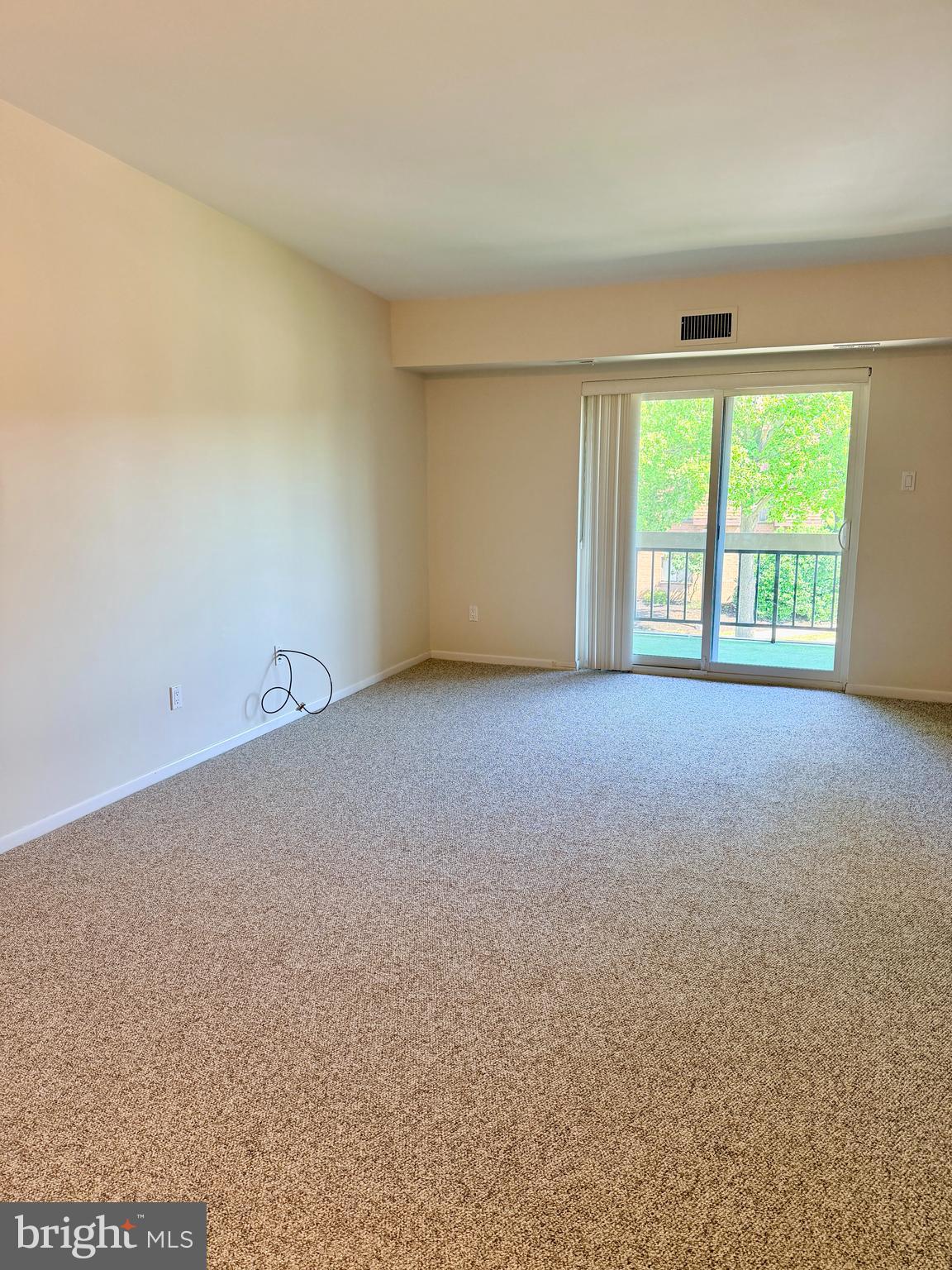 67203 Delaire Landing Road, Unit 203 Philadelphia, PA 19114 - Photo 9 of 43 Living Room