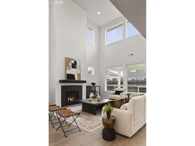 $899,000 | 1211 South Mountain Place, Ridgefield, WA 98642