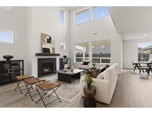 $899,000 | 1211 South Mountain Place, Ridgefield, WA 98642