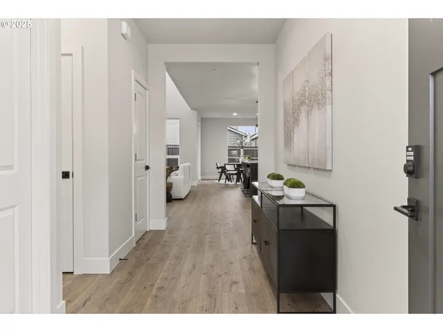 $899,000 | 1211 South Mountain Place, Ridgefield, WA 98642