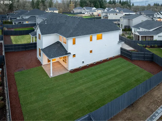 $899,000 | 1211 South Mountain Place, Ridgefield, WA 98642