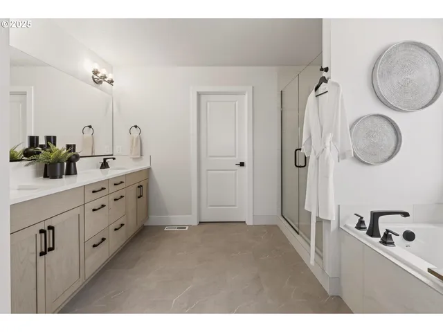 $899,000 | 1211 South Mountain Place, Ridgefield, WA 98642