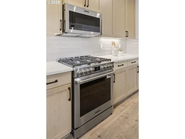 $899,000 | 1211 South Mountain Place, Ridgefield, WA 98642