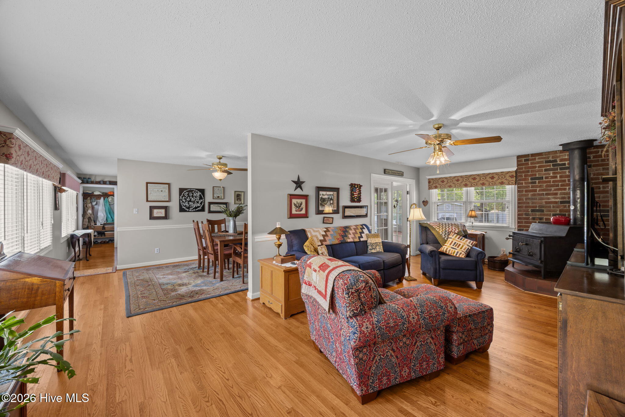 3020 Red Fox Road Trent Woods, NC 28562 - Photo 2 of 52 18-web-or-mls-0C0A9001