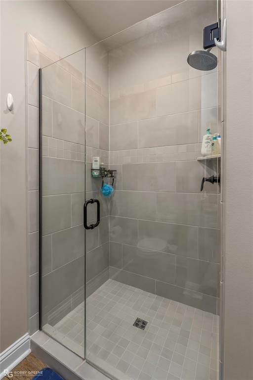 122 Brimestone Loop Benton, LA 71006 - Photo 19 of 33 a bathroom with a shower