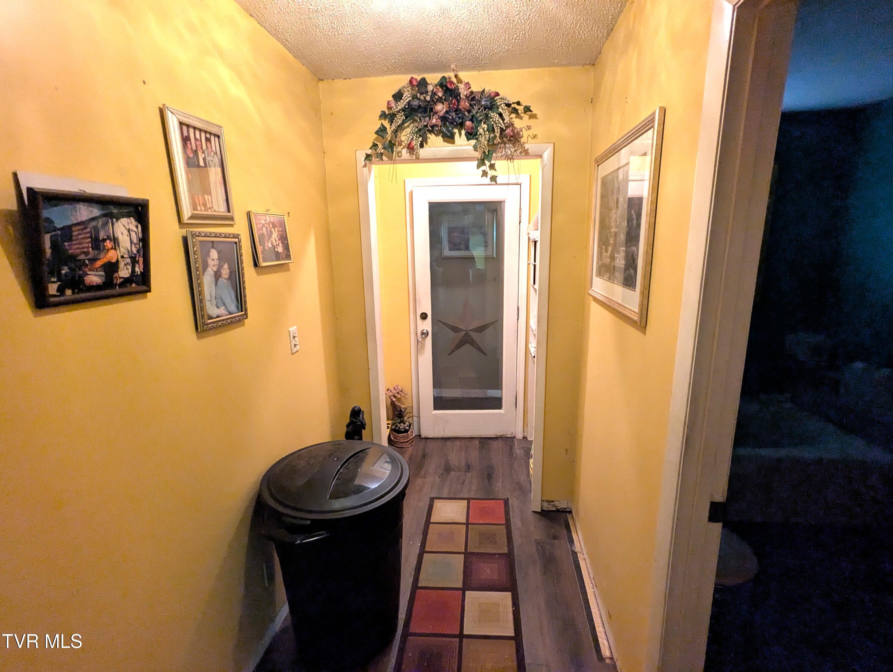 61 Rattlesnake Ridge Chuckey, TN 37641 - Photo 39 of 55 Hallway