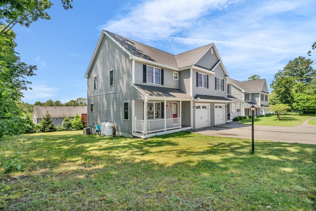 2 Mackenzie Way, Unit 2 Haverhill, MA 01832 - Photo 3 of 37