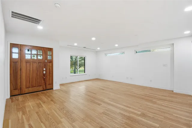 $4,700 | 4718 North Braeswood Boulevard, Houston, TX 77096