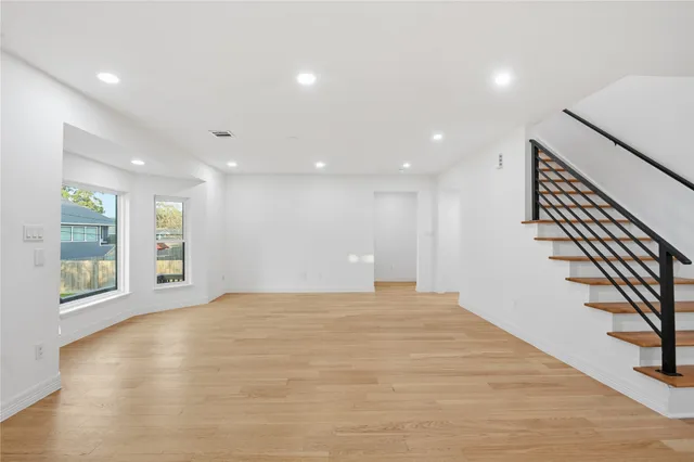 $4,700 | 4718 North Braeswood Boulevard, Houston, TX 77096