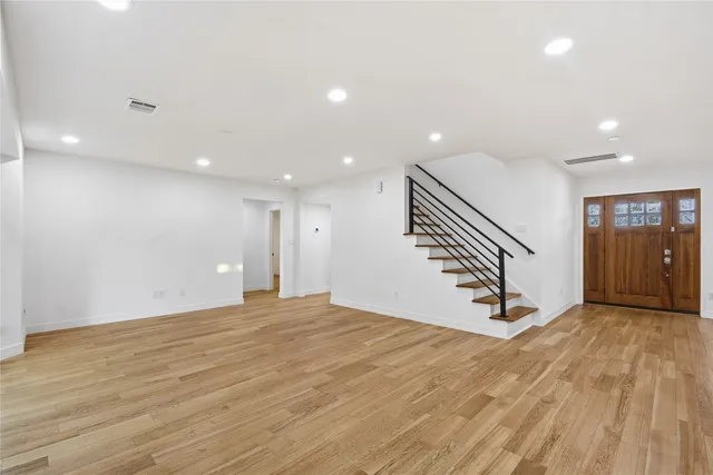 $4,700 | 4718 North Braeswood Boulevard, Houston, TX 77096