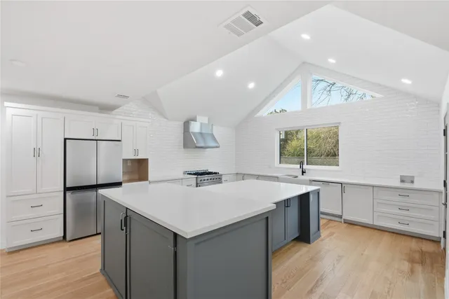 $4,700 | 4718 North Braeswood Boulevard, Houston, TX 77096