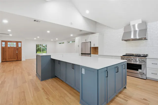 $4,700 | 4718 North Braeswood Boulevard, Houston, TX 77096