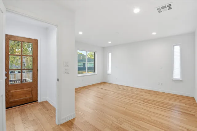 $4,700 | 4718 North Braeswood Boulevard, Houston, TX 77096