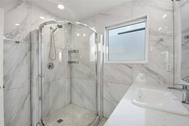 $4,700 | 4718 North Braeswood Boulevard, Houston, TX 77096