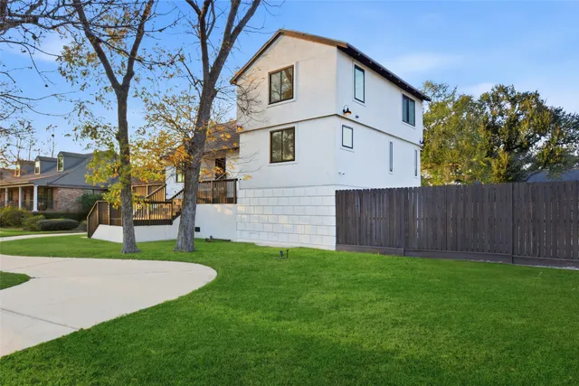 $4,700 | 4718 North Braeswood Boulevard, Houston, TX 77096