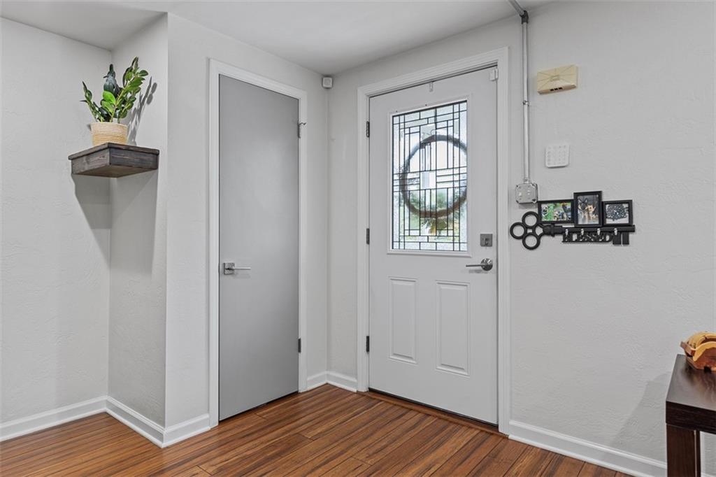 16 Gensler Road Pittsburgh, PA 15236 - Photo 2 of 32 Gallery Image 2