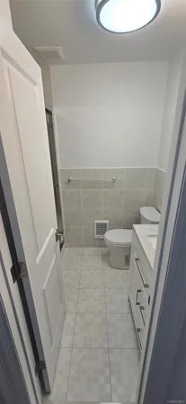 $3,000 | 23-45 Corporal Kennedy Street, Unit 1 | Bay Terrace