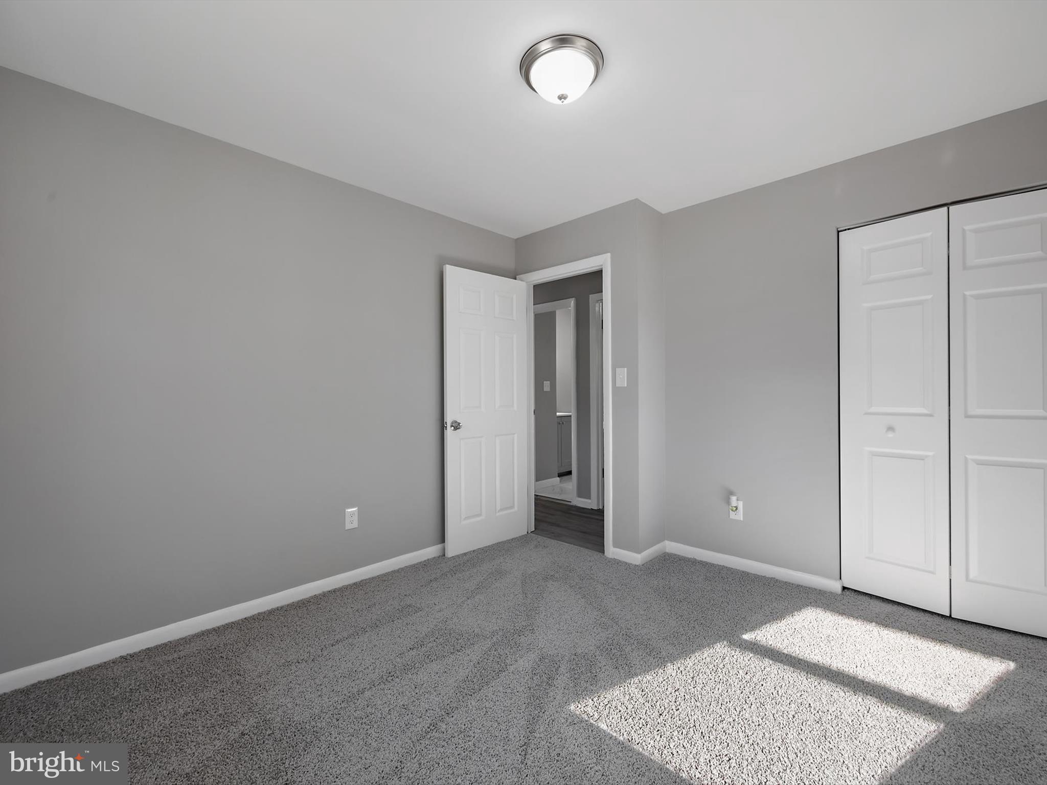8635 Emory Grove Road Gaithersburg, MD 20877 - Photo 21 of 38 an empty room with closet area