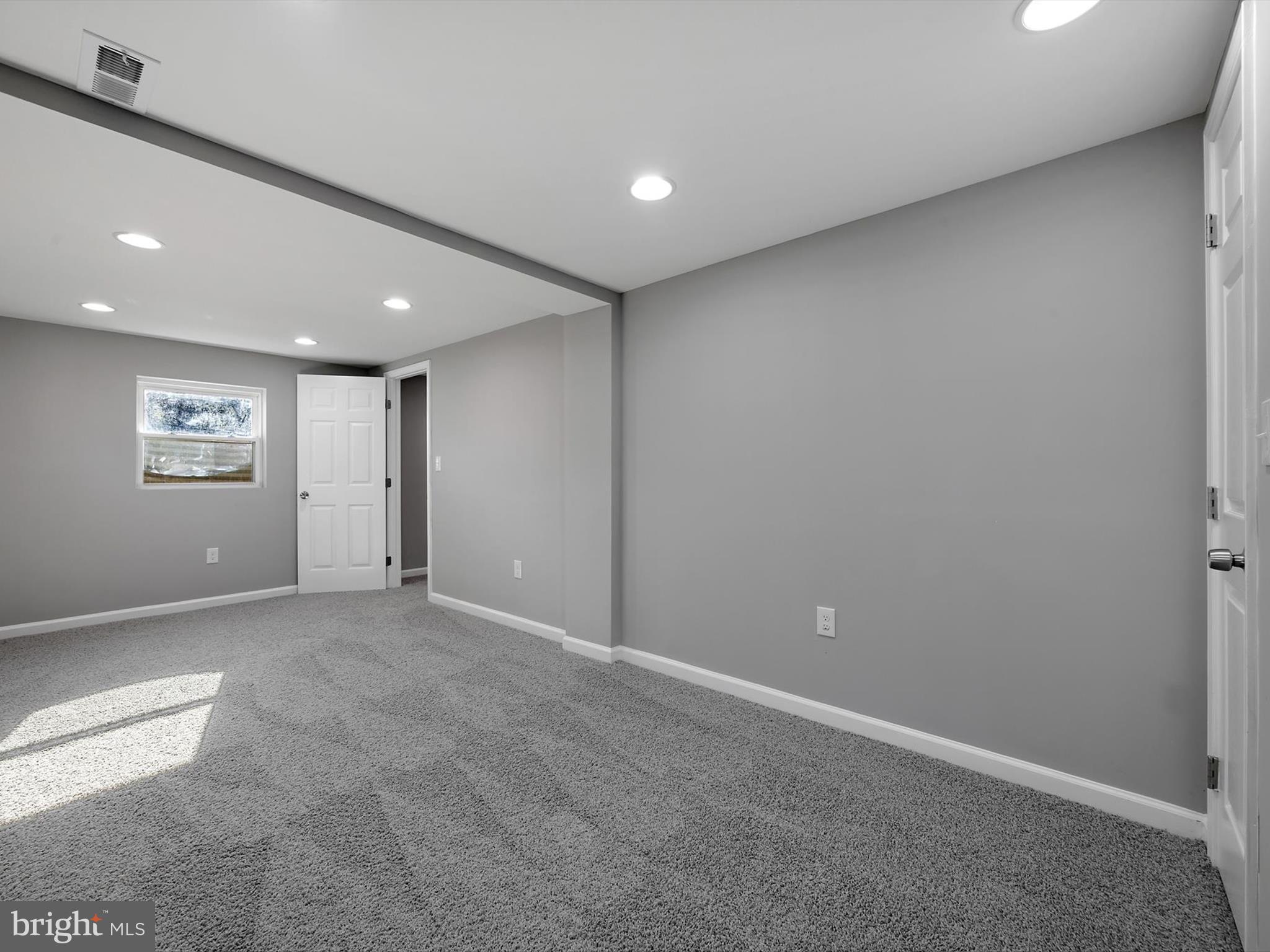 8635 Emory Grove Road Gaithersburg, MD 20877 - Photo 28 of 38 a view of an empty room