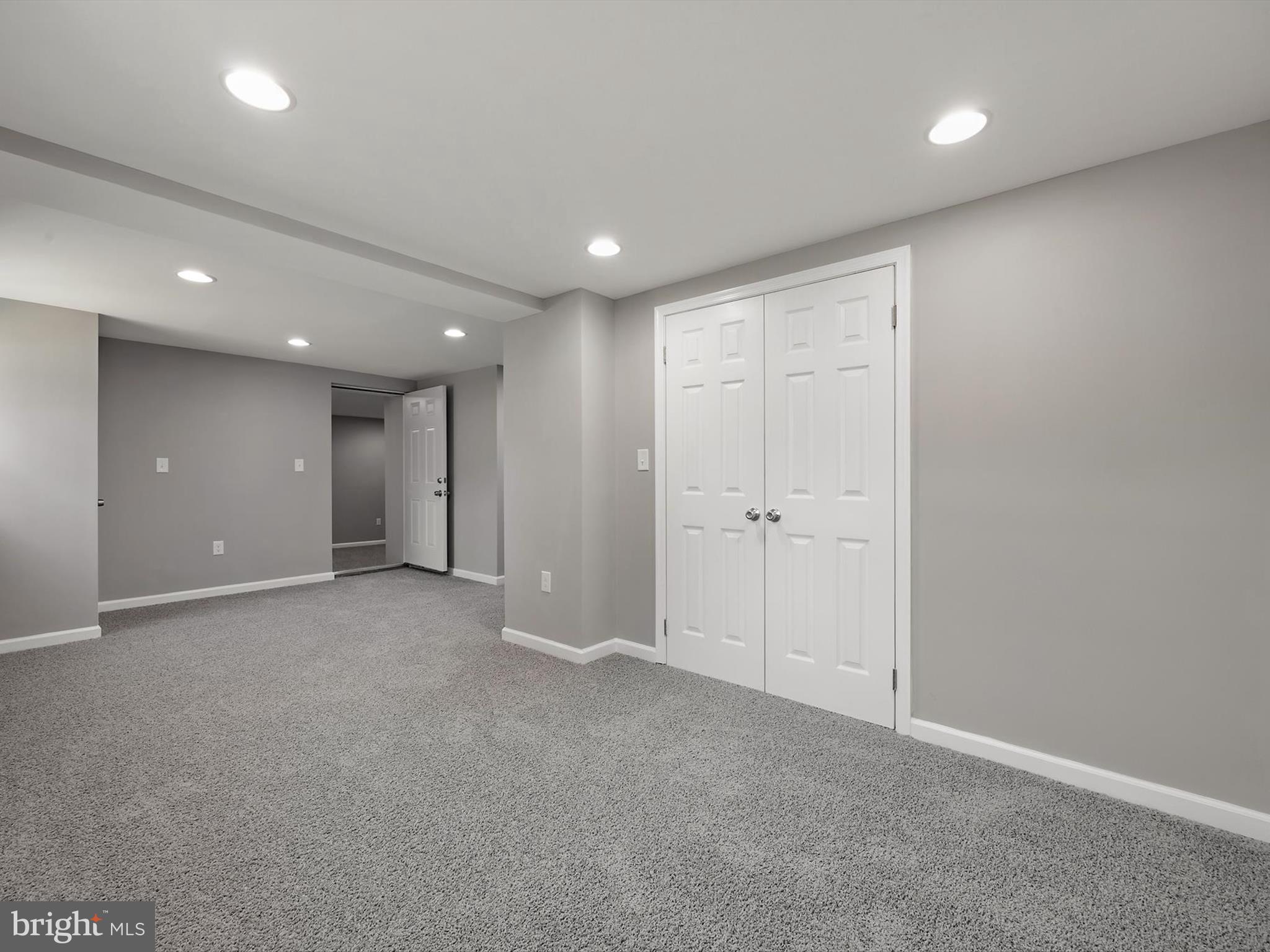 8635 Emory Grove Road Gaithersburg, MD 20877 - Photo 31 of 38 a view of an empty room