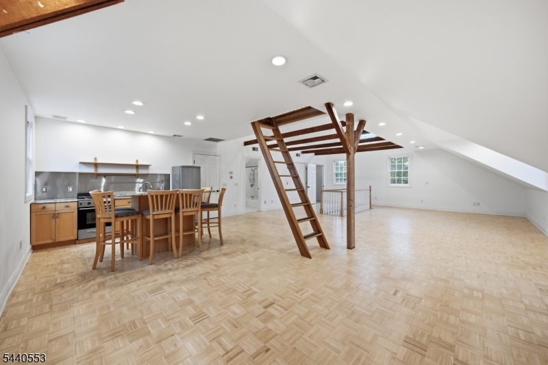 539 South Beverwyck Road Parsippany, NJ 07054 - Photo 35 of 48