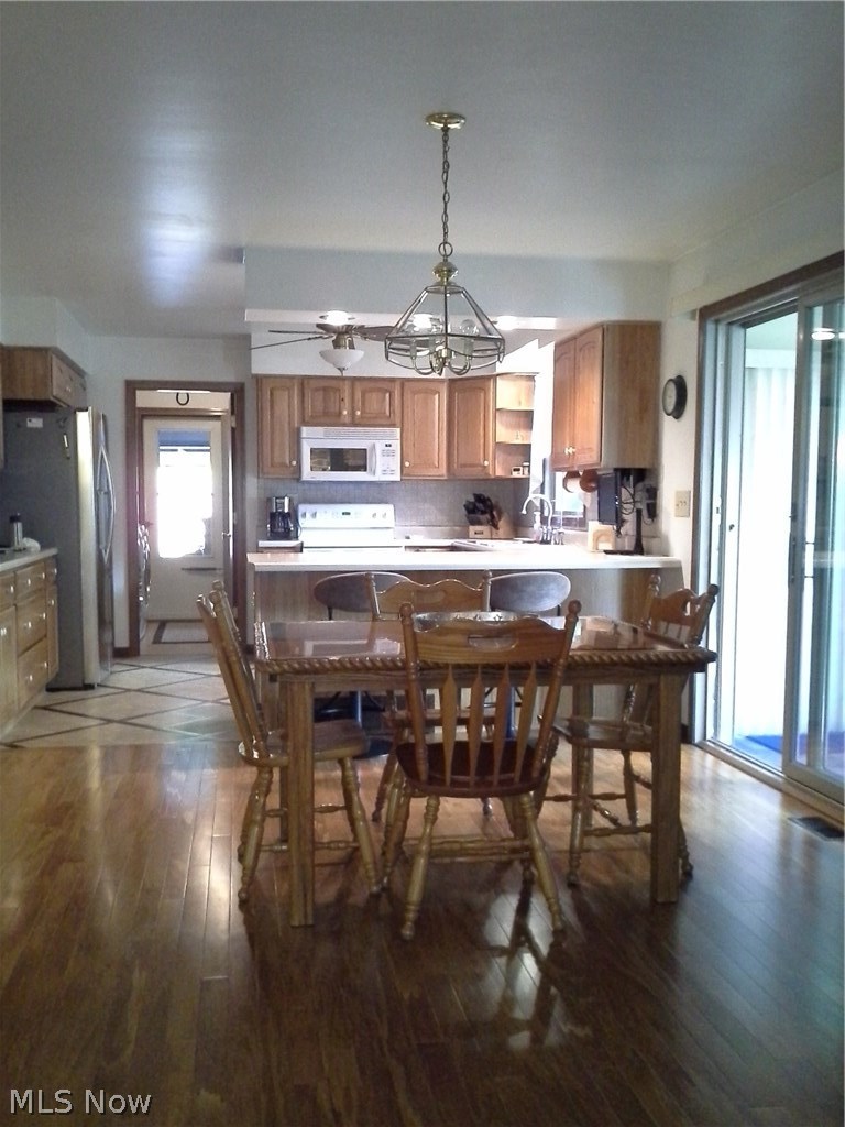 12141 Hotchkiss Road Burton, OH 44021 - Photo 10 of 34 Gallery Image 10