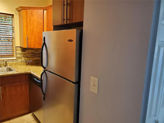 $1,700 | 1300 Moffett Street, Unit 215, Hallandale Beach, FL 33009