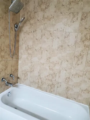 $1,700 | 1300 Moffett Street, Unit 215, Hallandale Beach, FL 33009