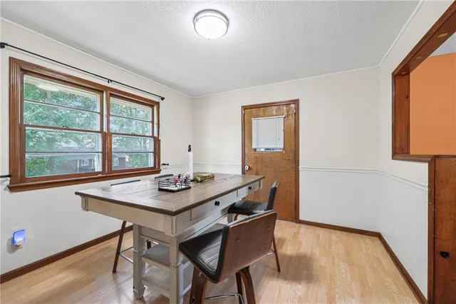 $249,900 | 702 Quincy Boulevard, Smithville, MO 64089