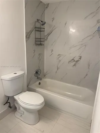 $1,490 | 4221 West McNab Road, Unit 42, Pompano Beach, FL 33069