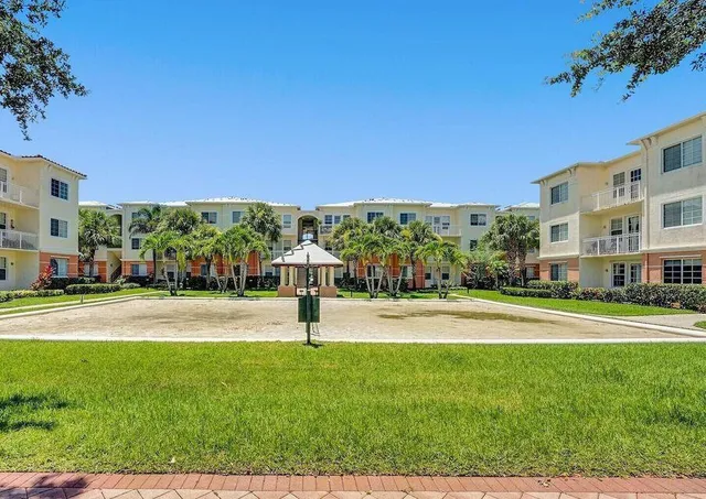 $2,300 | 9857 Baywinds Boulevard, Unit 9302, West Palm Beach, FL 33411