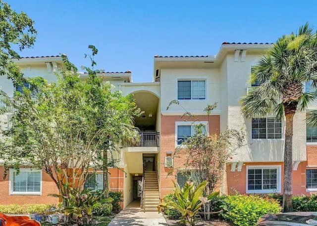 $2,300 | 9857 Baywinds Boulevard, Unit 9302, West Palm Beach, FL 33411