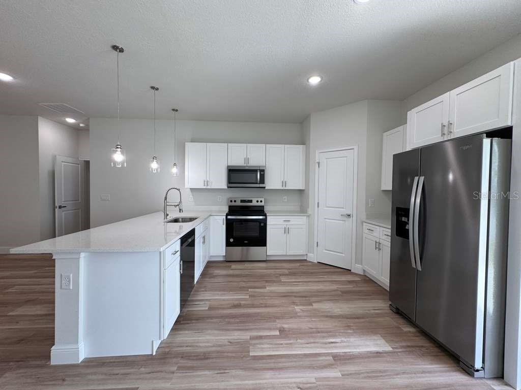2644 Southwest 162nd Street Road Ocala, FL 34473 - Photo 9 of 48