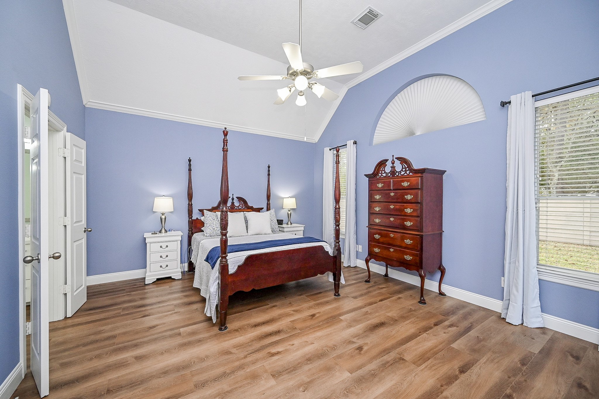 25608 Kransburg Ridge Court Porter, TX 77365 - Photo 14 of 30 Welcome to your huge, open primary suite with high ceilings.