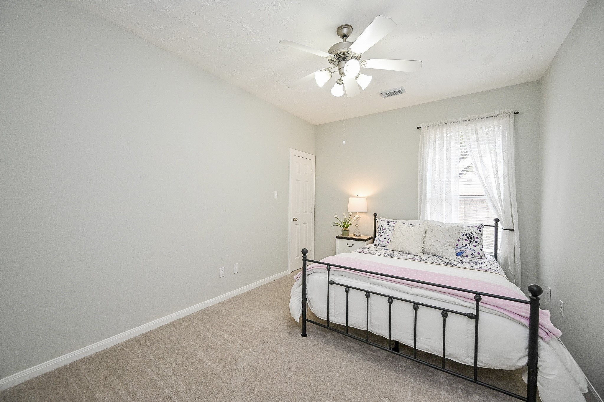 25608 Kransburg Ridge Court Porter, TX 77365 - Photo 6 of 30 Secondary bedroom 1